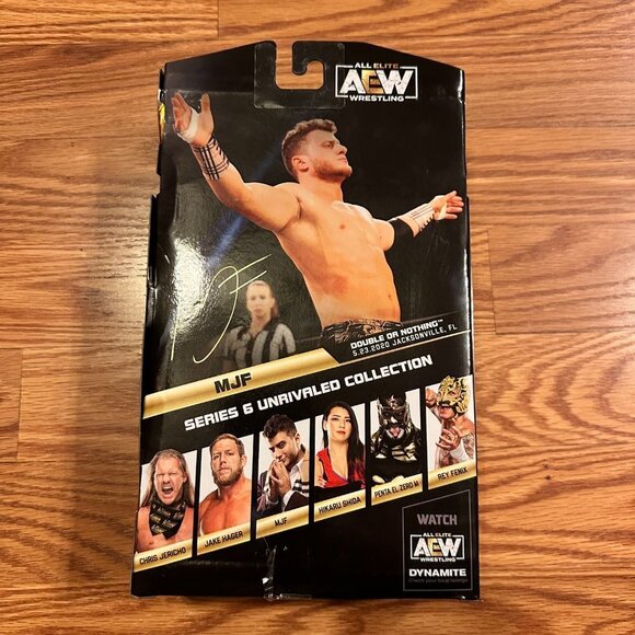 AEW Unrivaled 3 figure Set with 30 pack Display Stands - Picture 7 of 16